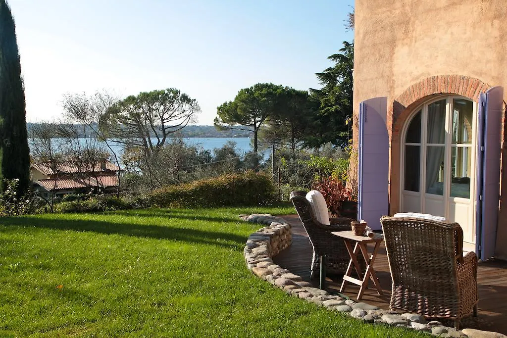 La Criolda Charming Villa سان فيليتْشي ديل بيناكو 0*,  إيطاليا